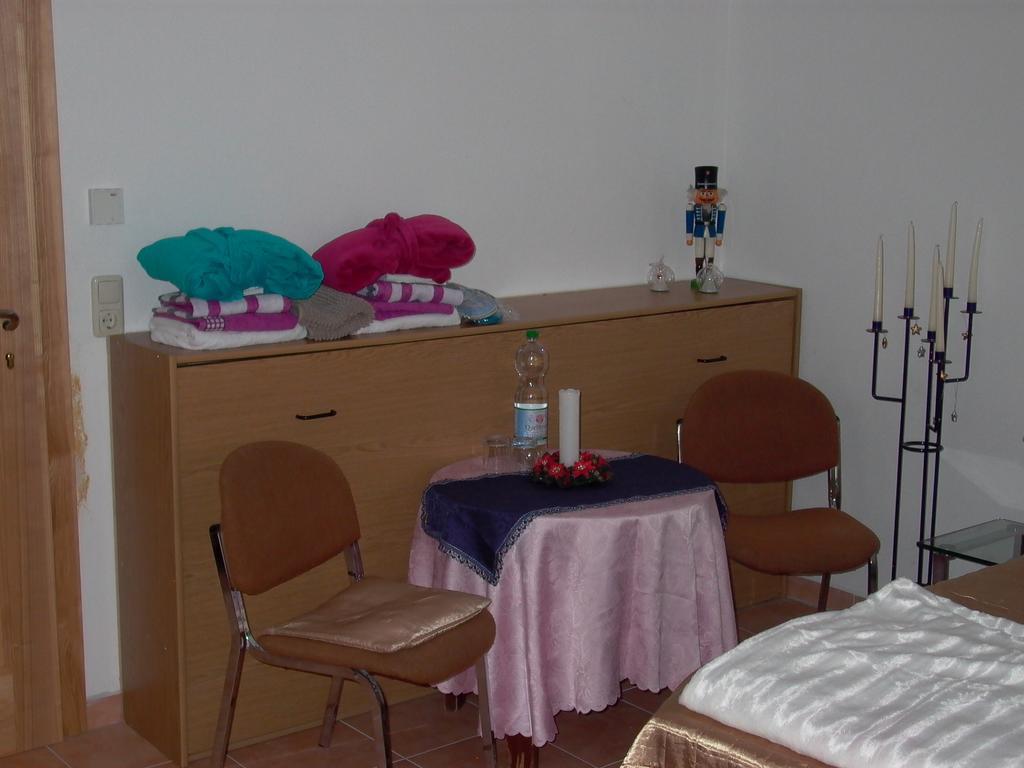 Gaestezimmer Ferienwohnung Villa Alexa, Mit Wallbox Woltersdorf  Room photo